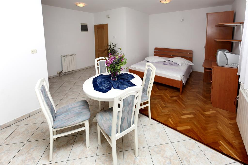 Apartments In Beautiful Split Podstrana Bilik gambar
